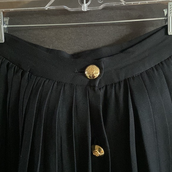Vintage 80's Lillie Rubin Black Accordion Pleated Skirt with Golden Buttons - Picture 2 of 7